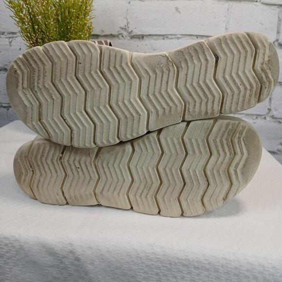 OTBT MONTAUK PLATFORM SANDALS WOMENS SIZE 7, TAPIOCA COLOR,  VERY GOOD CONDITION - Picture 4 of 10